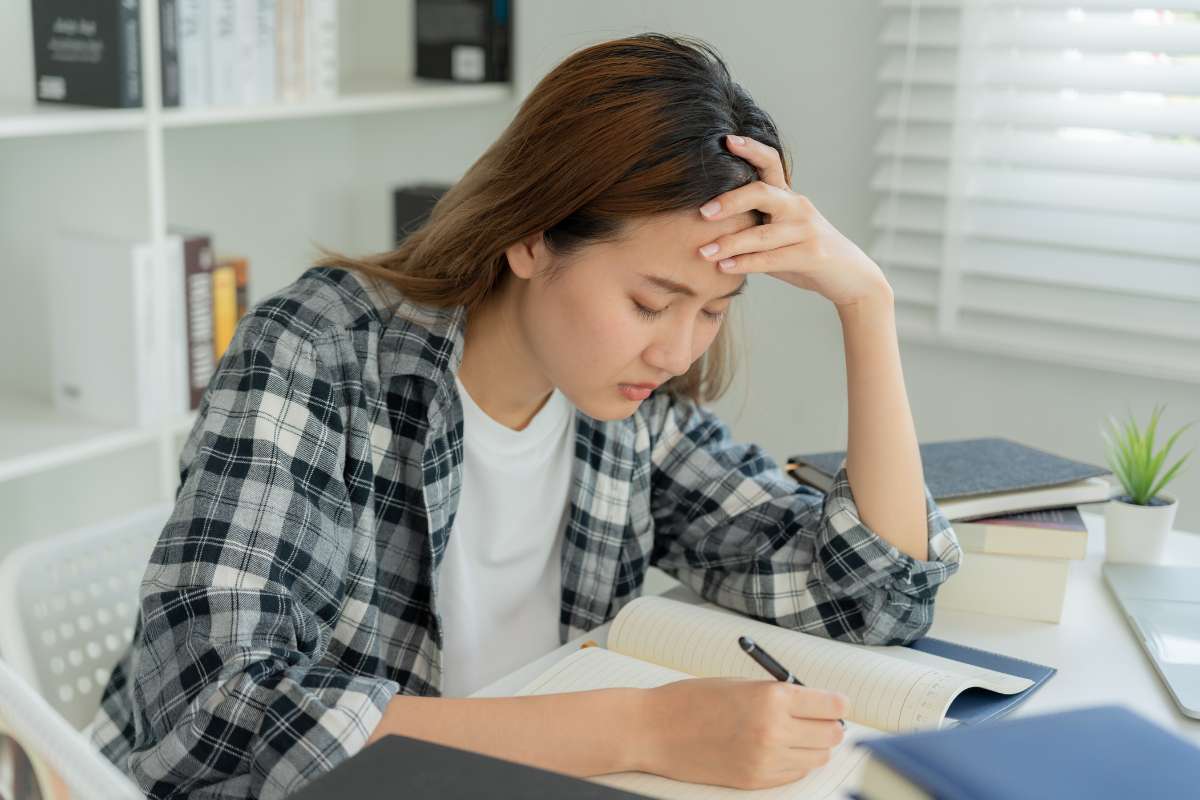 Creating a Distraction-Free Study Environment at Home